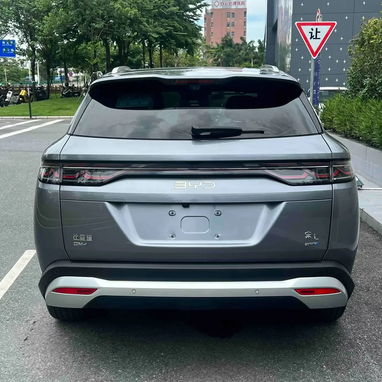 BYD Song L DM