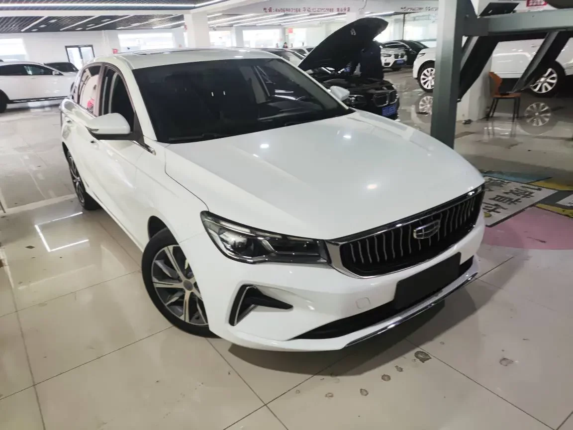 Geely emgrand  из Китая