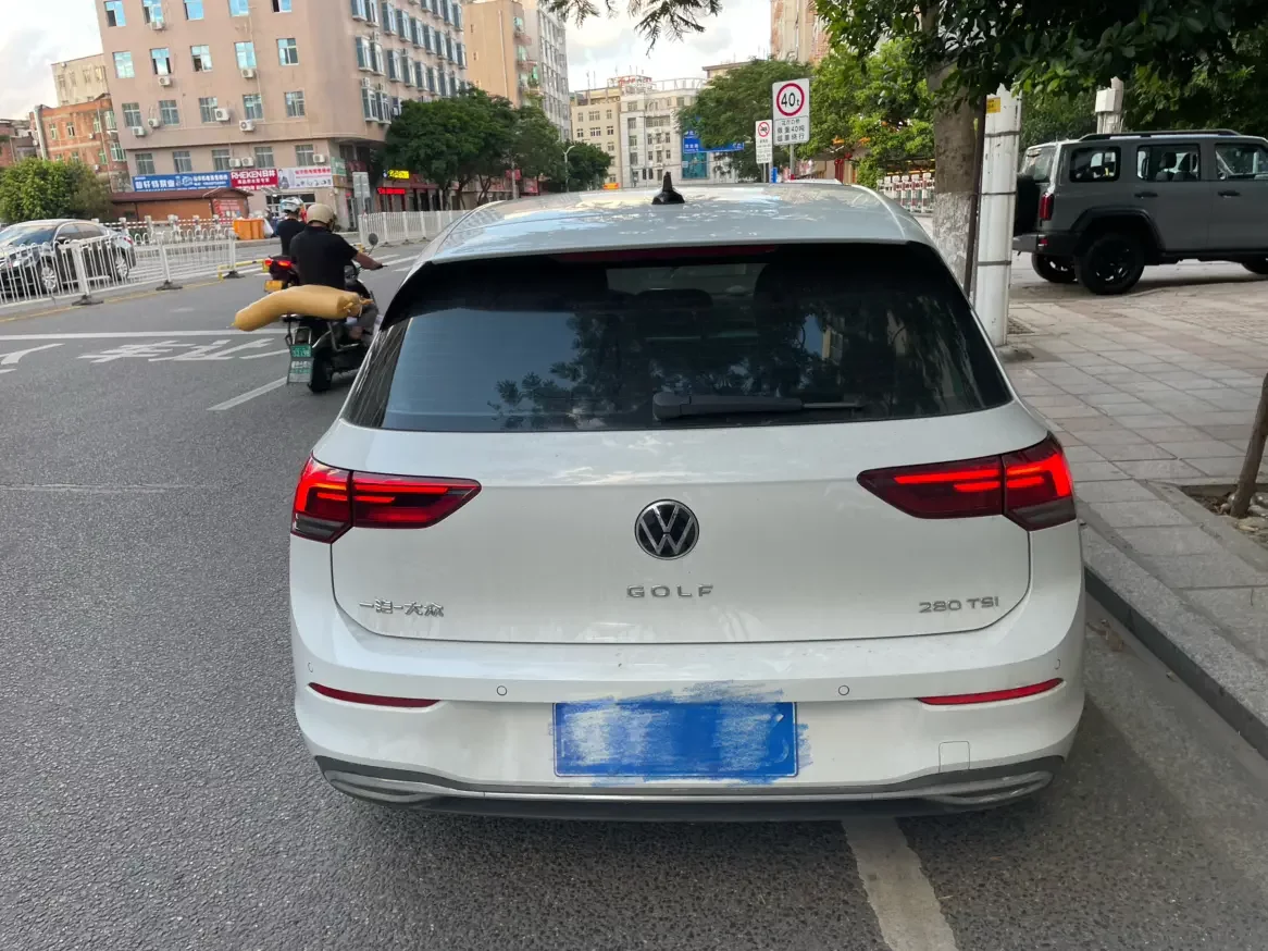 Volkswagen golf
