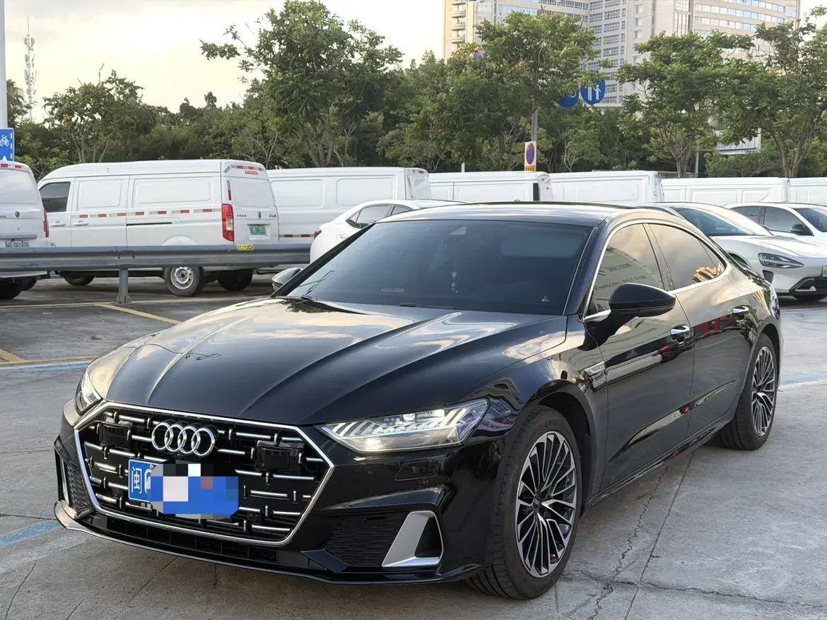 Audi A7L