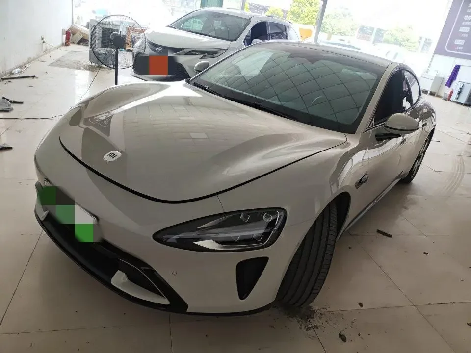 Xiaomi car Xiaomi SU7  из Китая