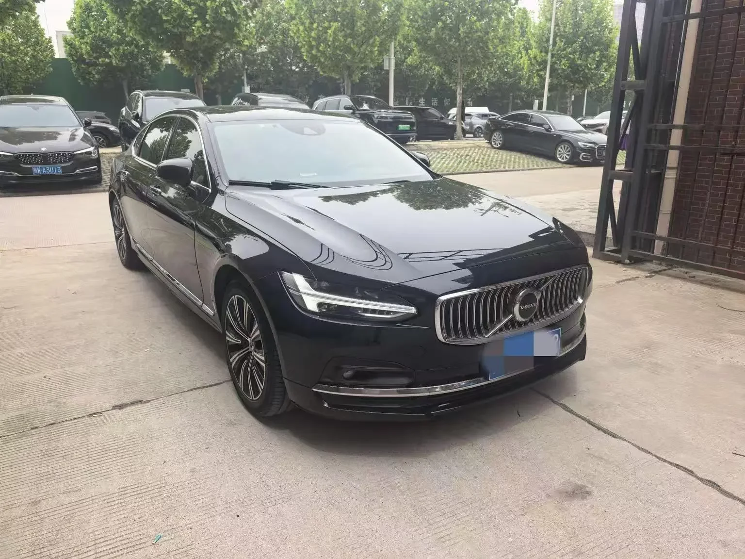 Volvo S90