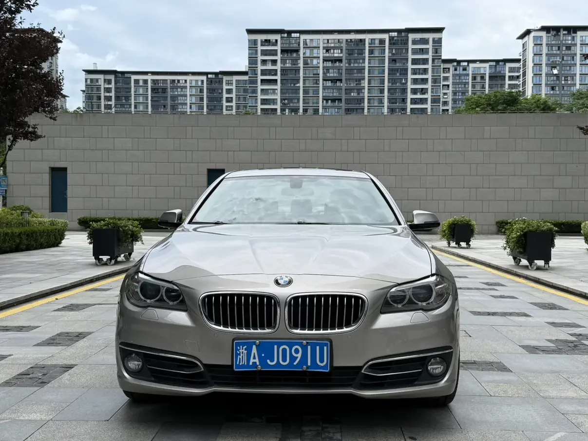 BMW 5 Series  из Китая