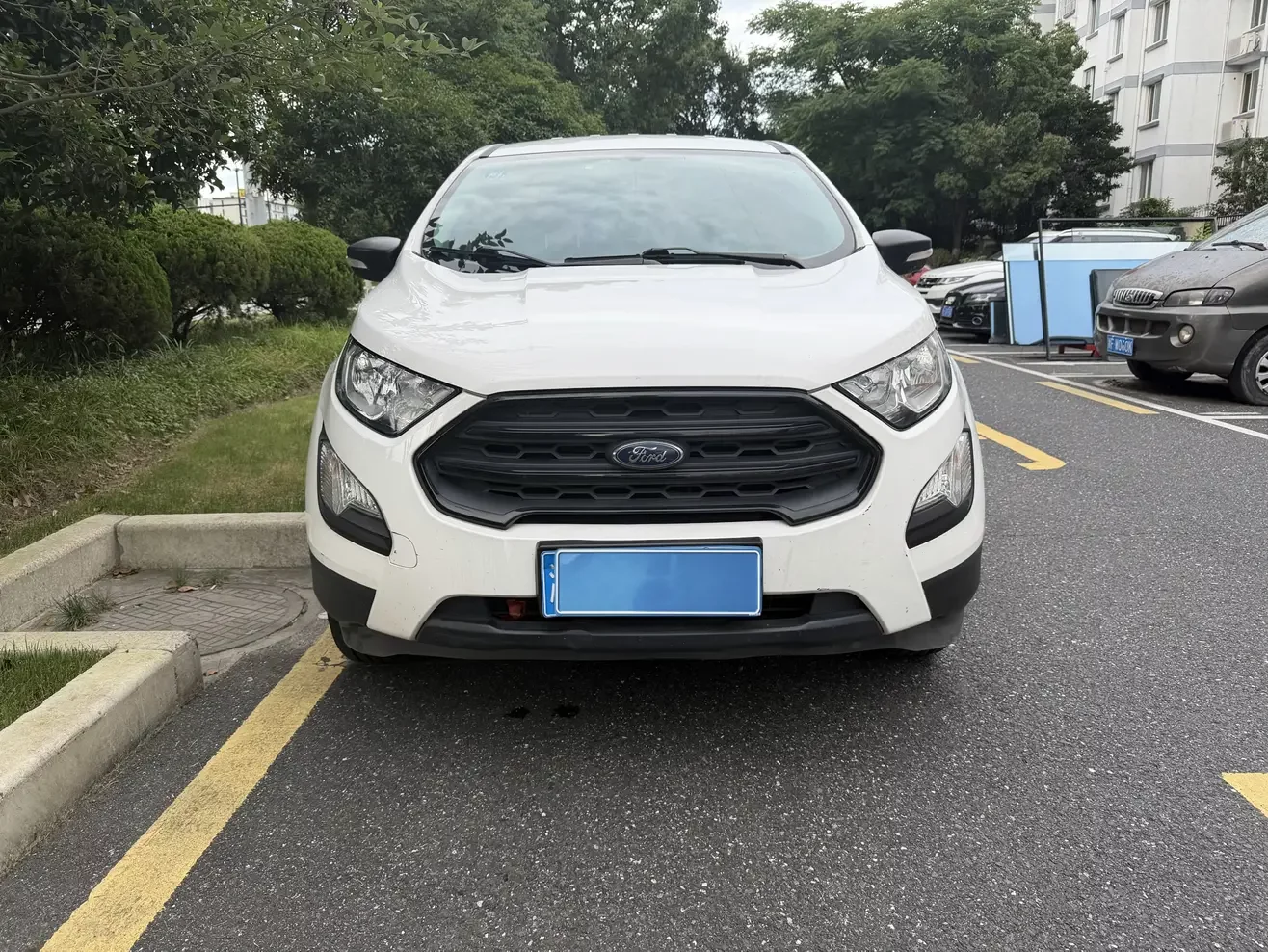 Ford Yibo