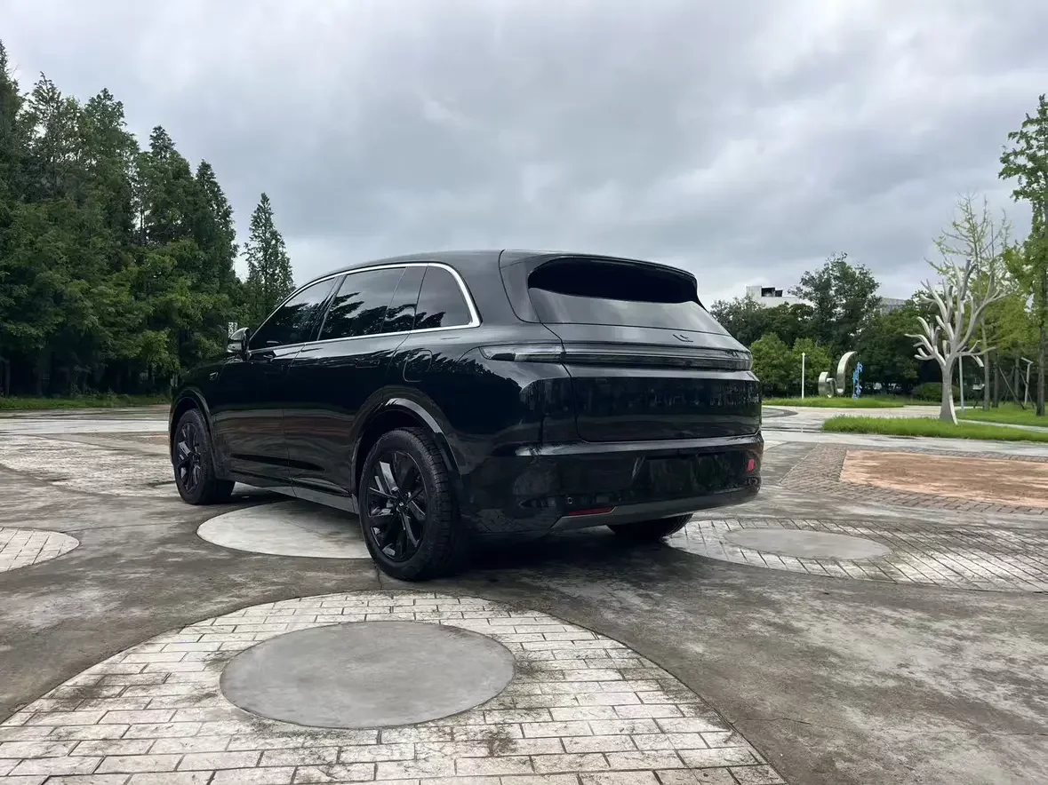 Lixiang L7