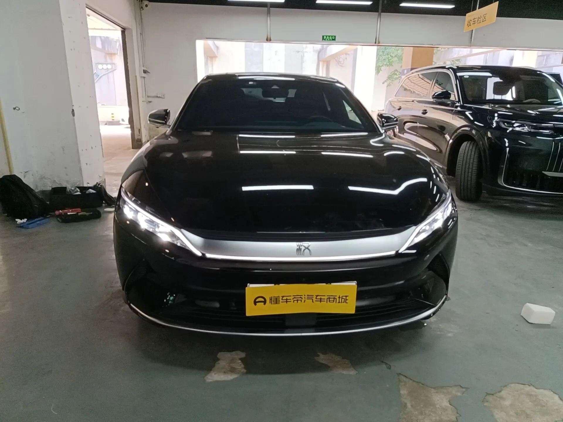 BYD Han EV