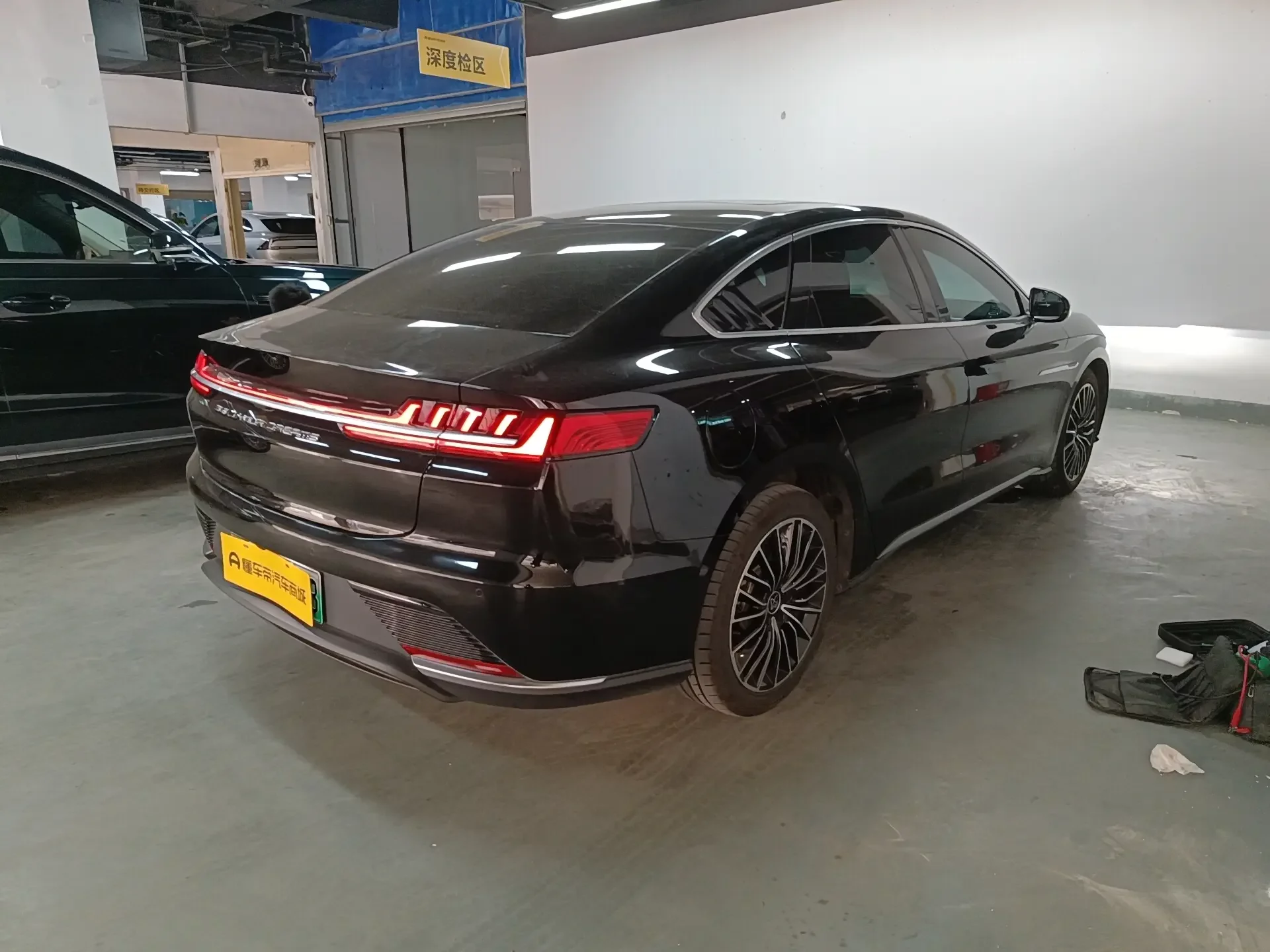 BYD Han EV