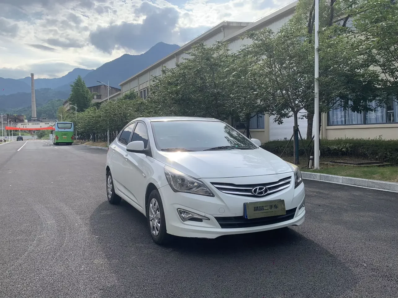 Hyundai Verna