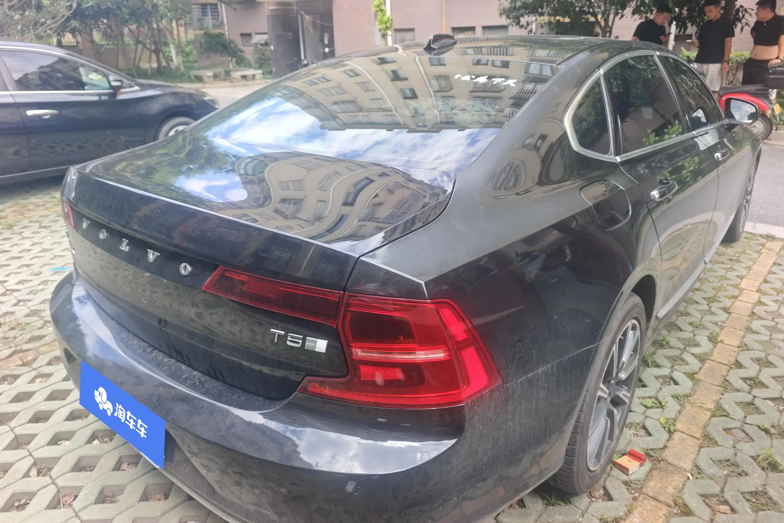 Volvo S90
