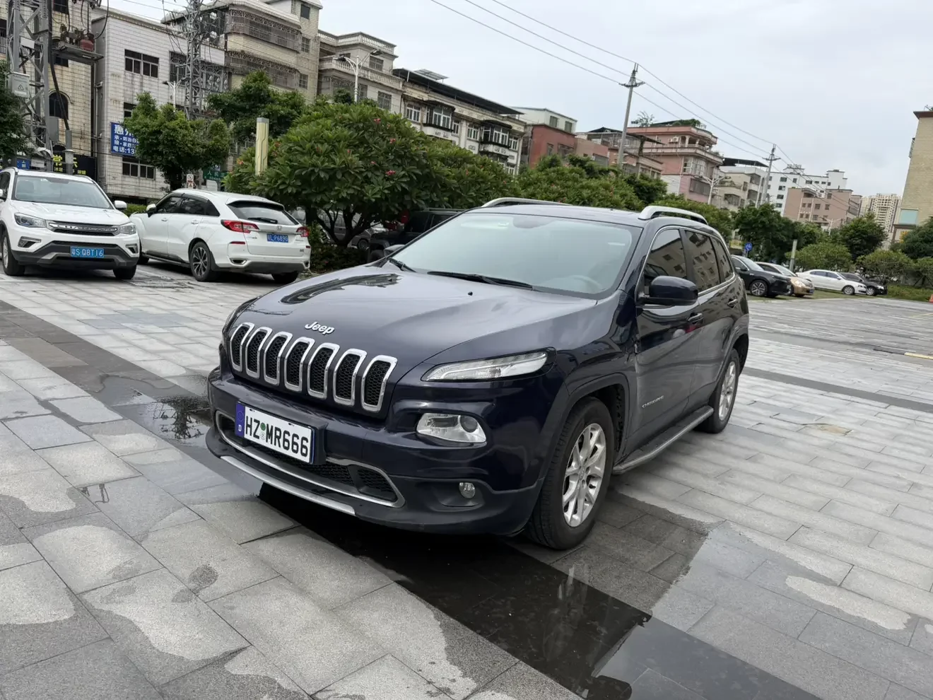 Jeep Cherokee