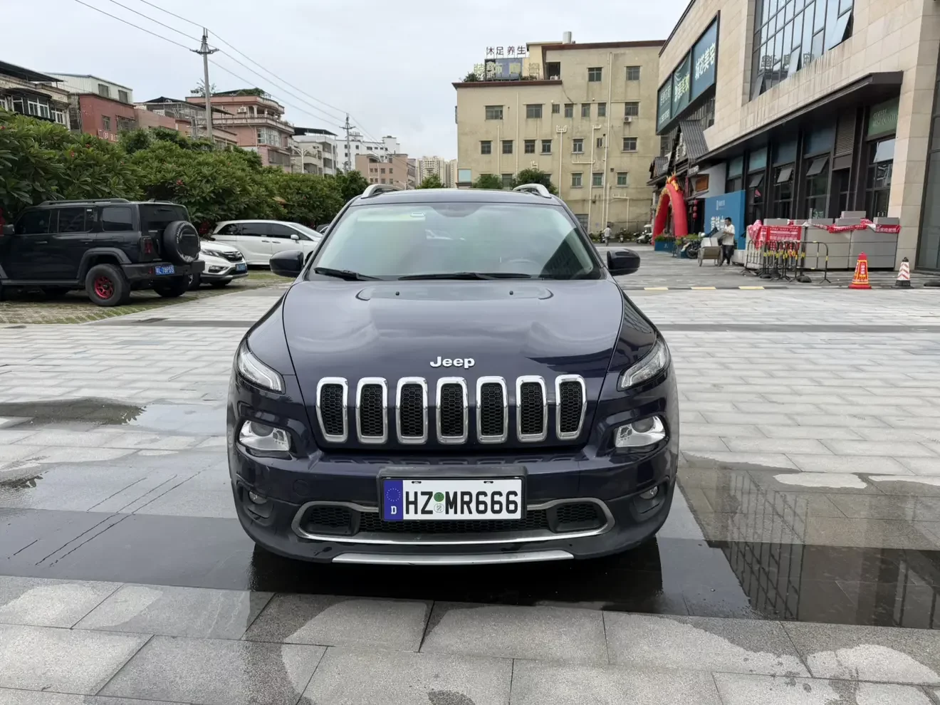 Jeep Cherokee