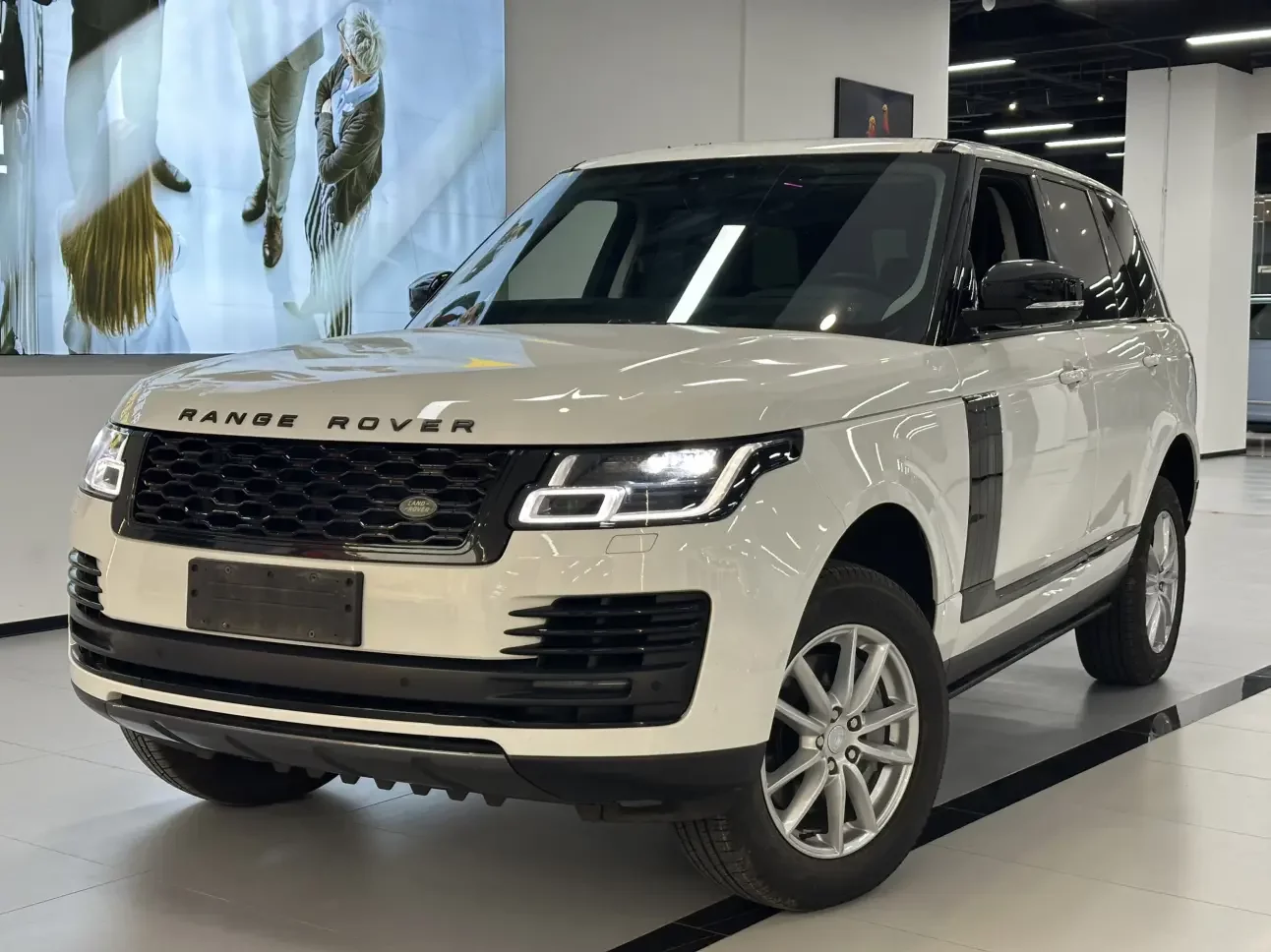 Land Rover range rover