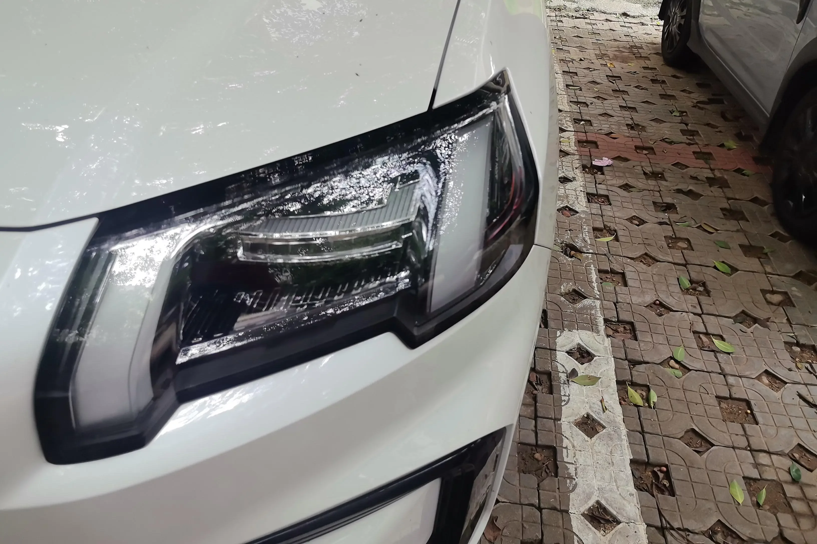 GAC AION V