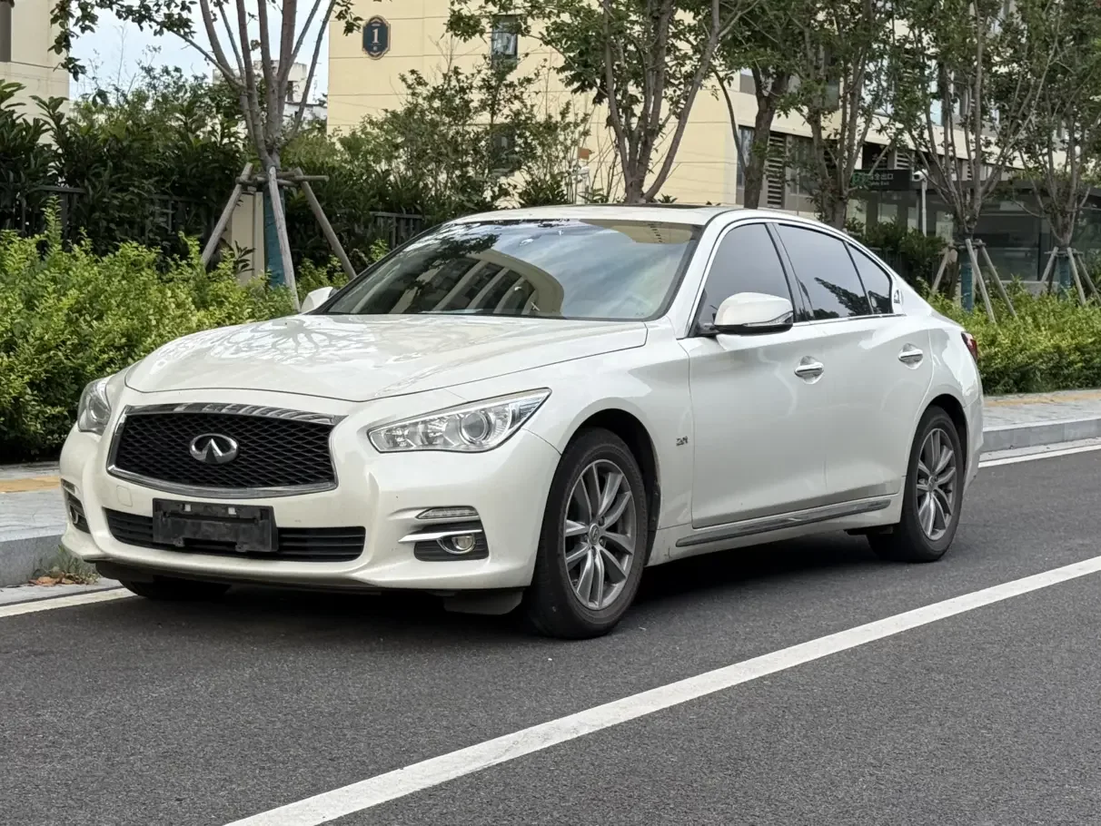 Infiniti Q50L  из Китая