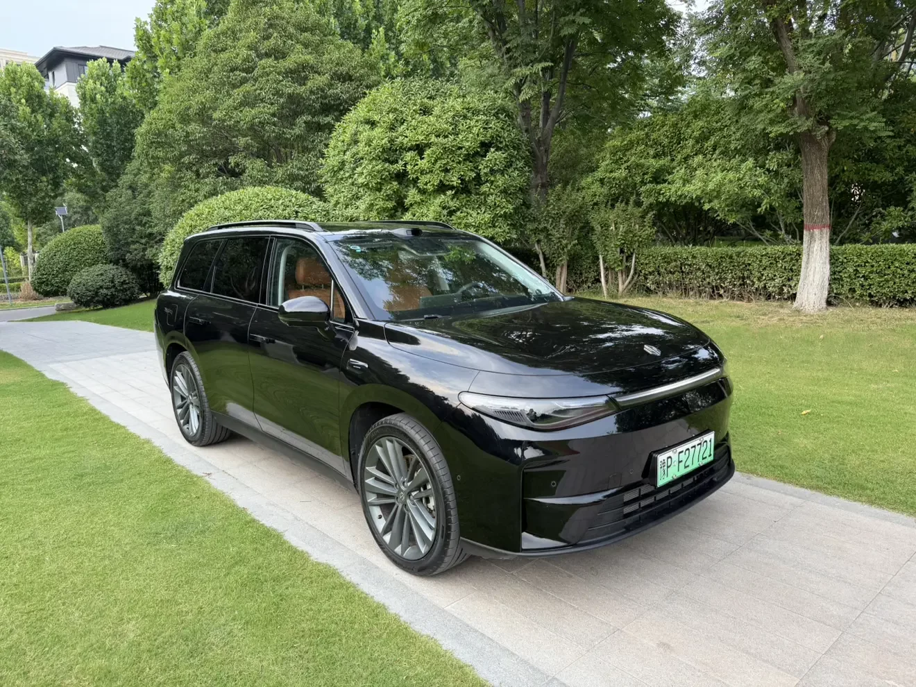 Leapmotor C16