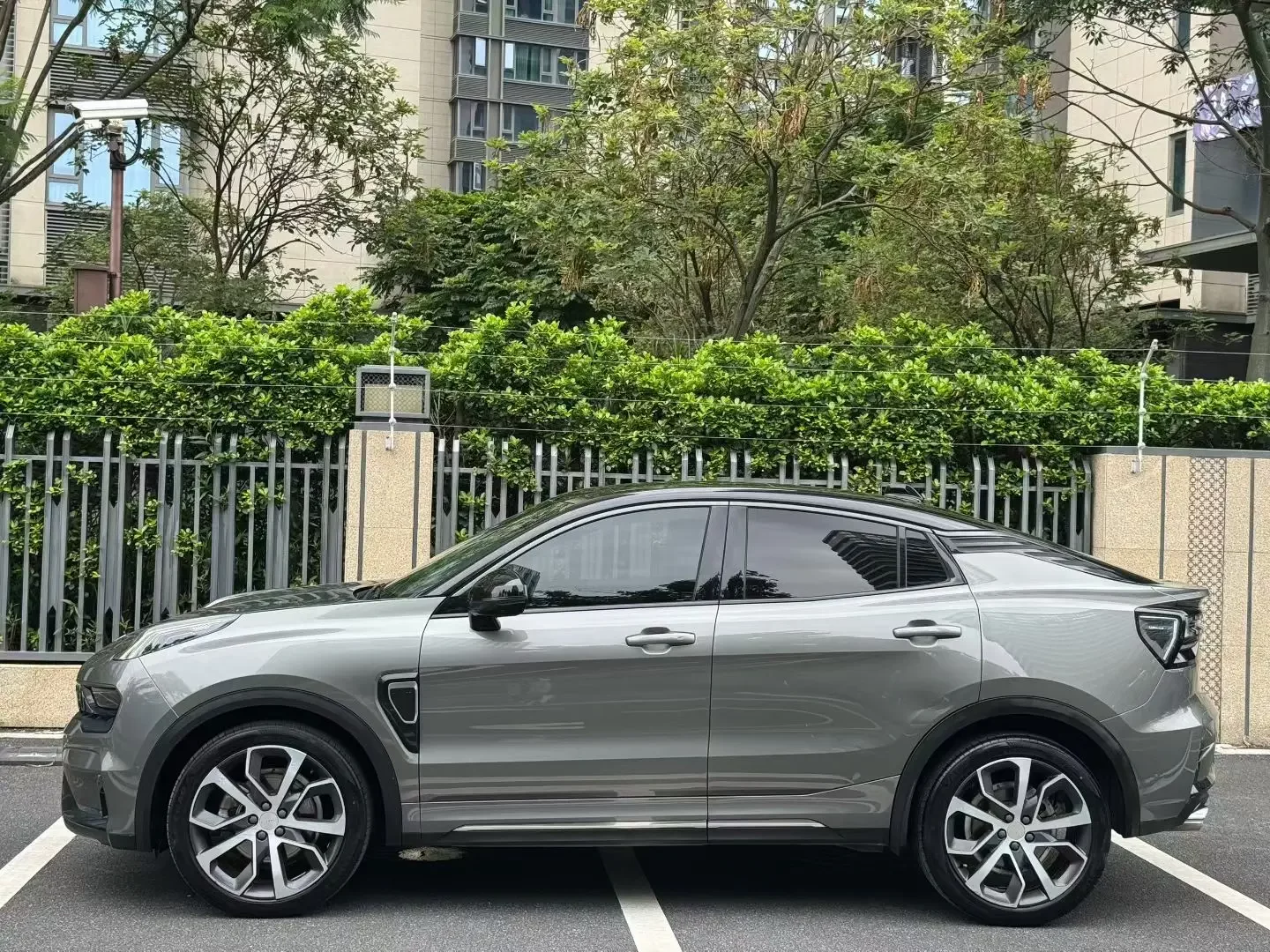 Lynk & Co 05