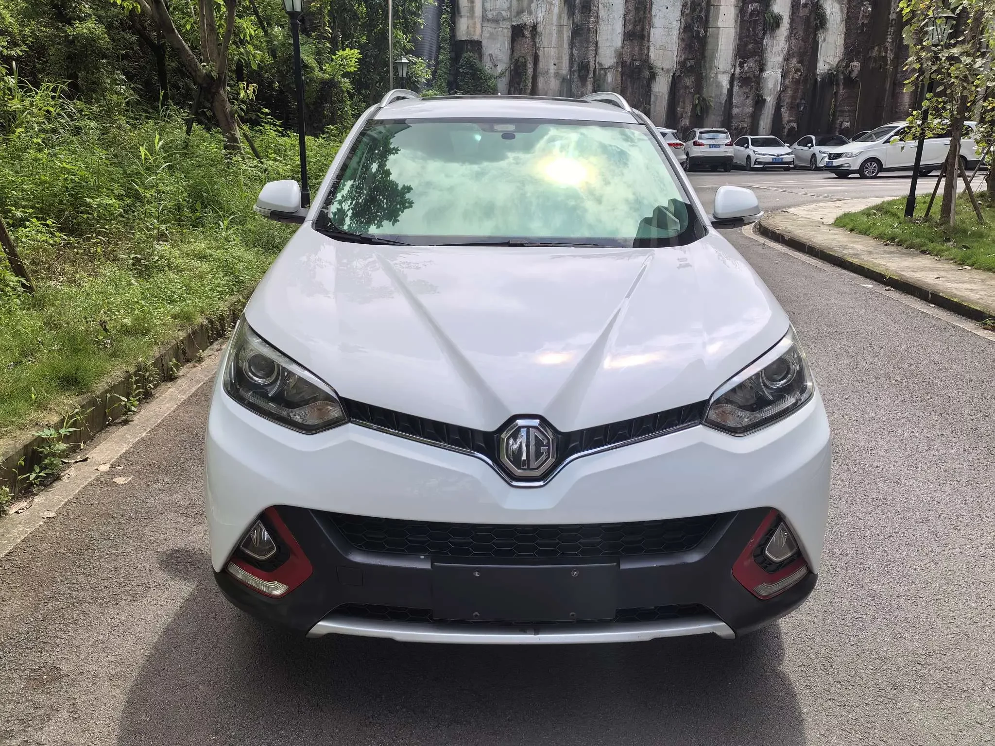 MG Ruiteng