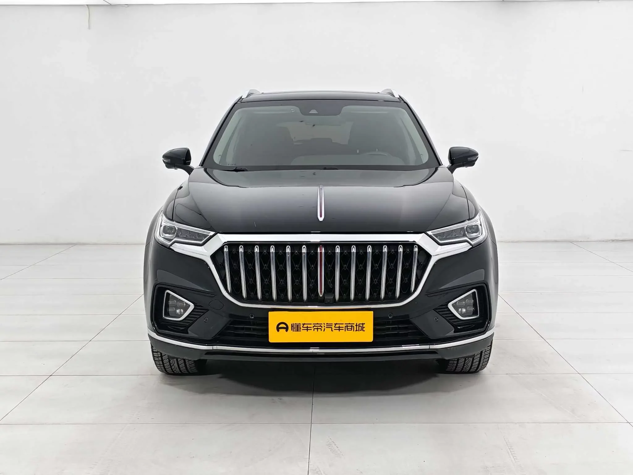 Hongqi HS5  из Китая