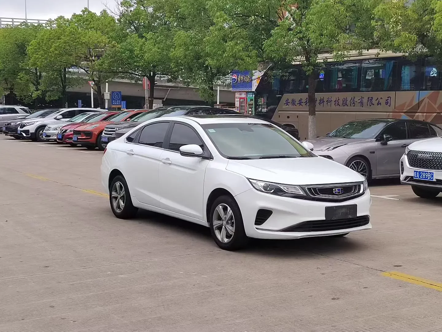 Geely Emgrand GL
