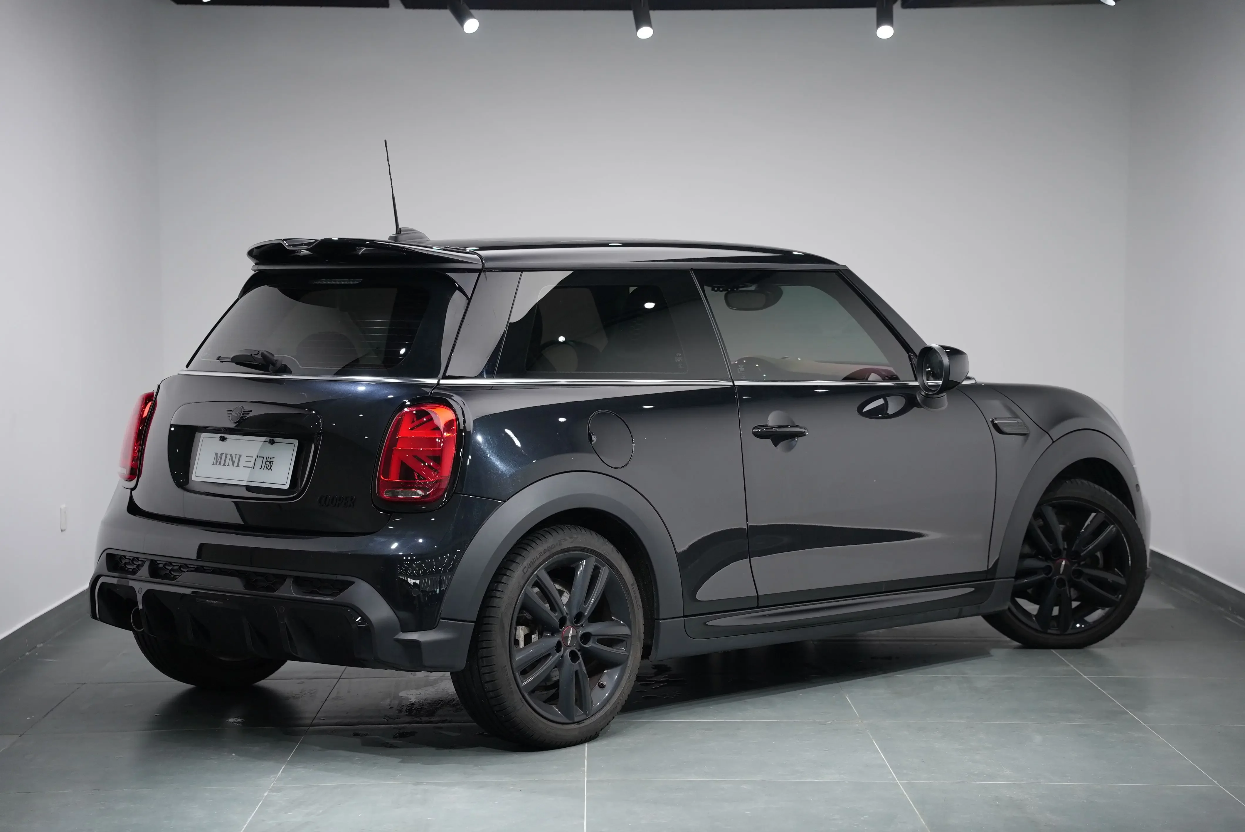 MINI 