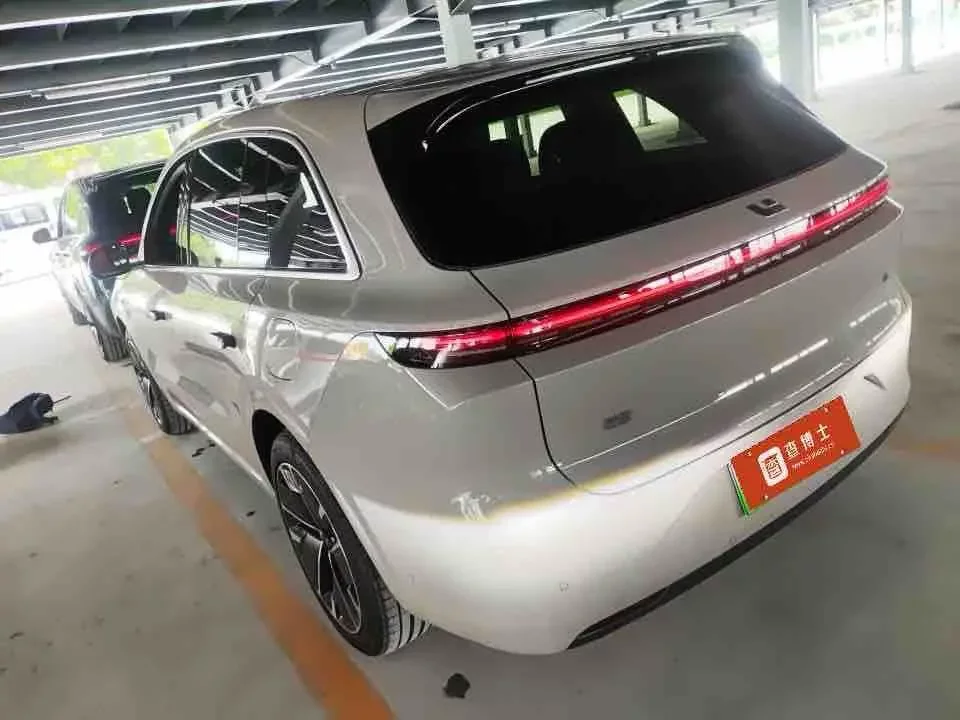 Lixiang L6