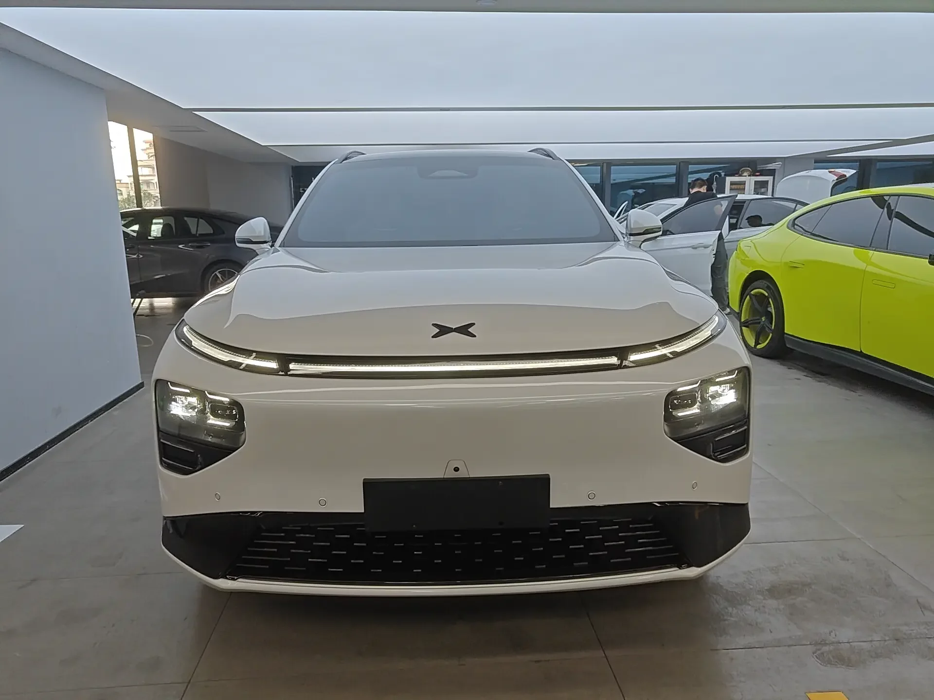 Xpeng G9
