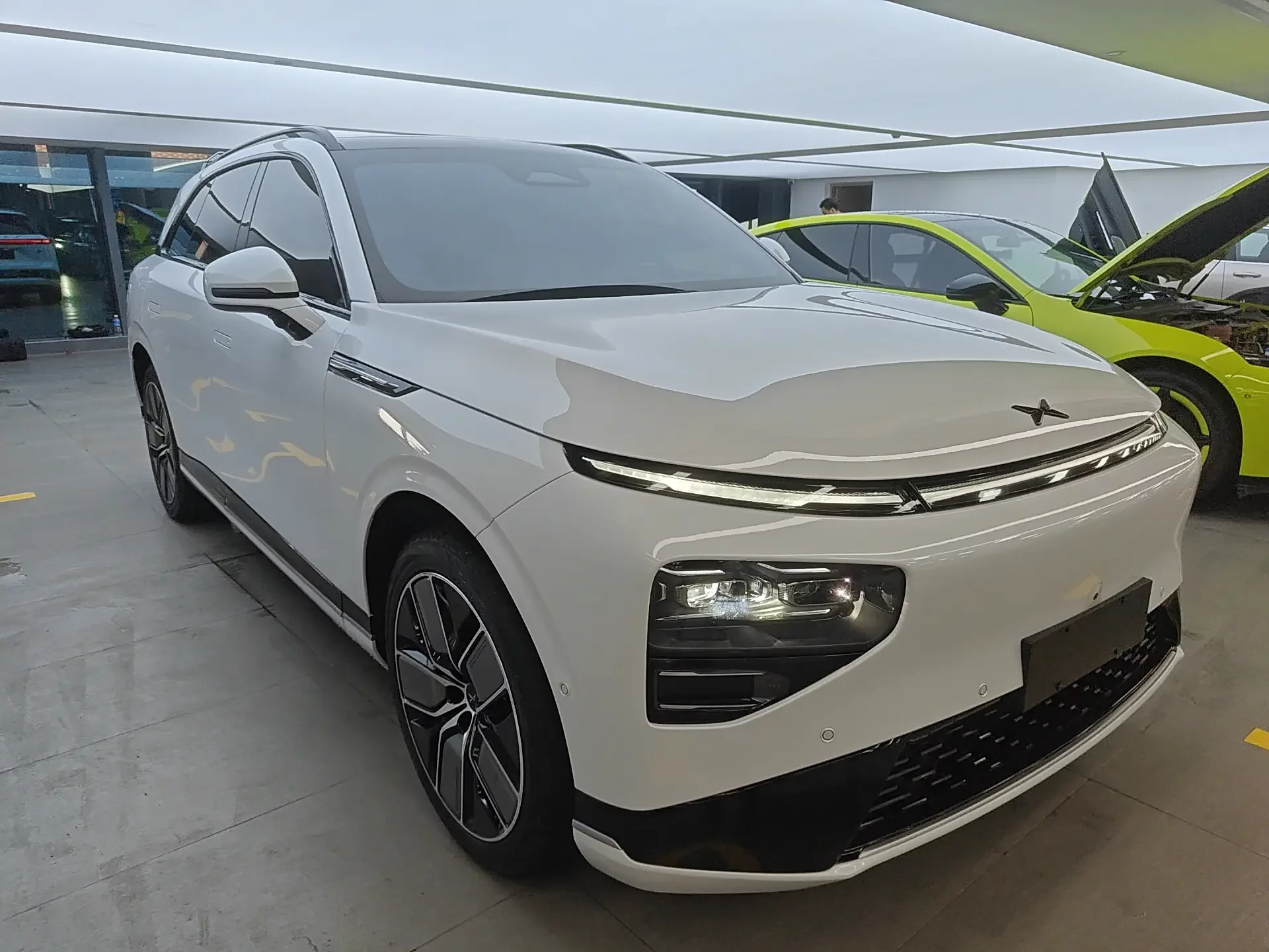Xpeng G9