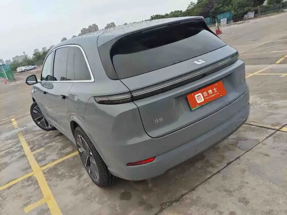 Lixiang L7
