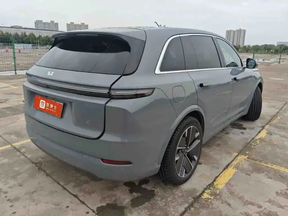 Lixiang L7