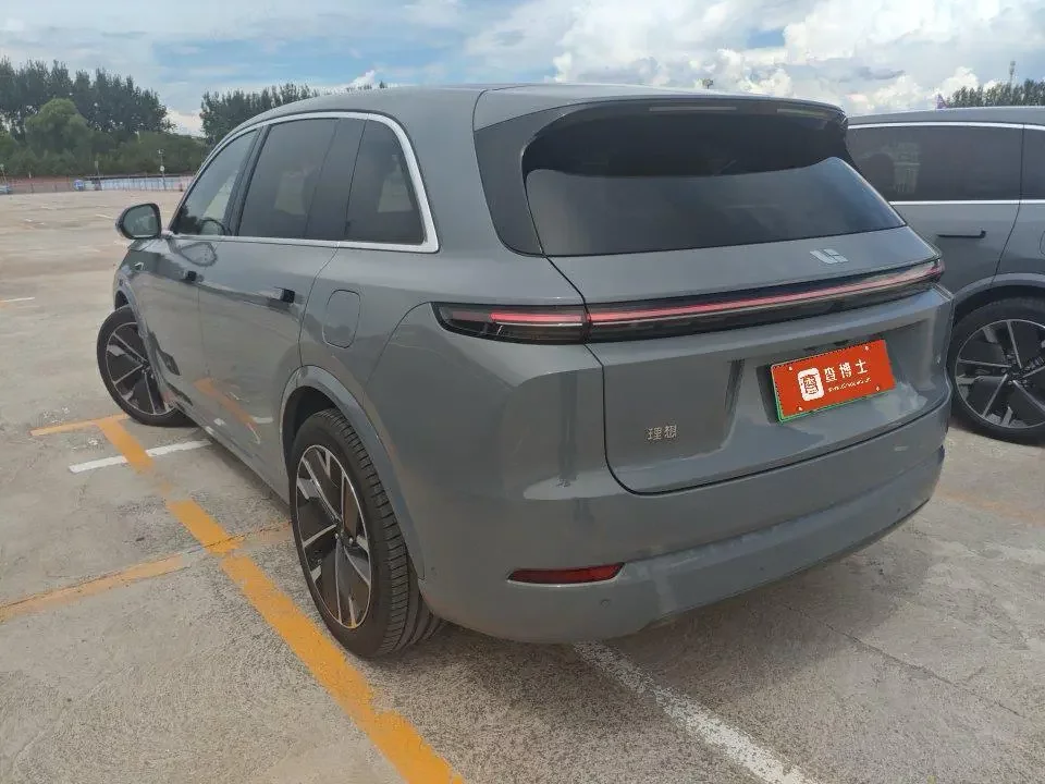 Lixiang L7