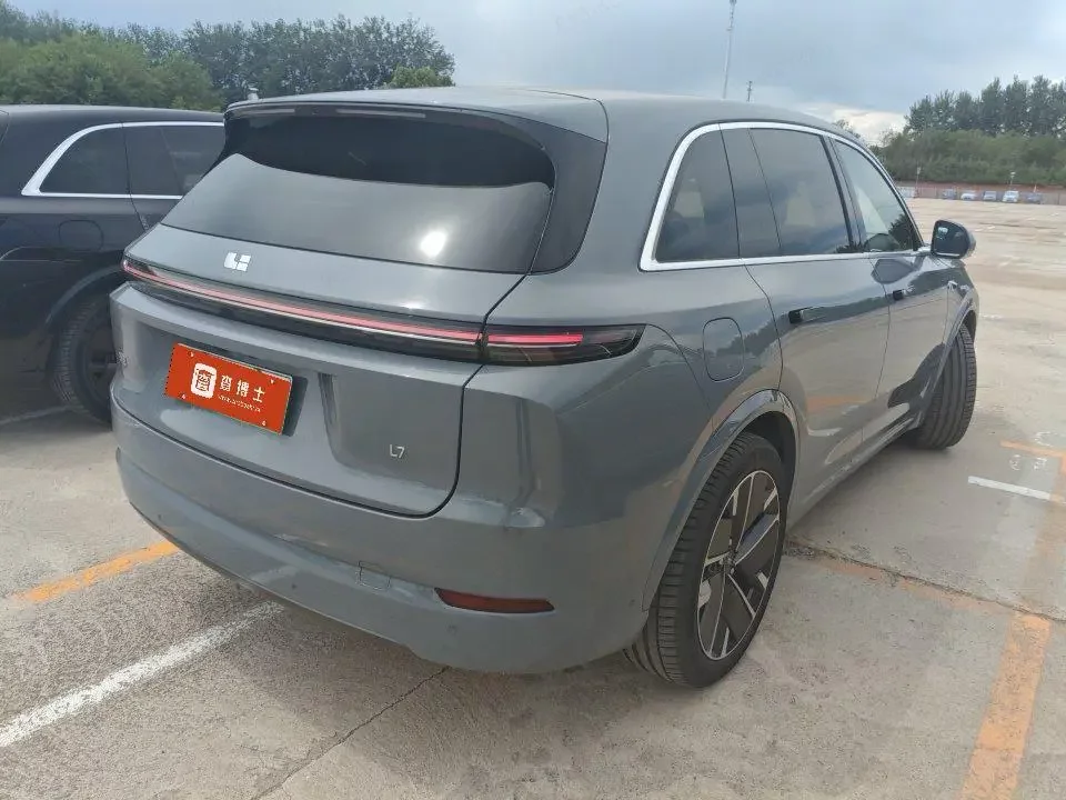 Lixiang L7