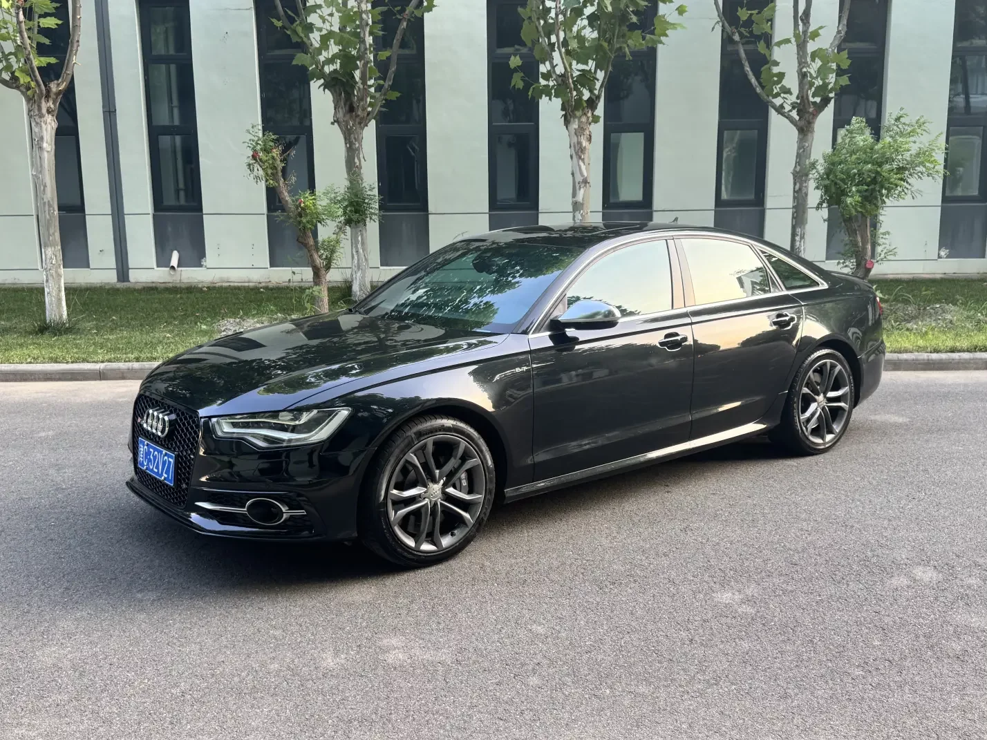 Audi S6