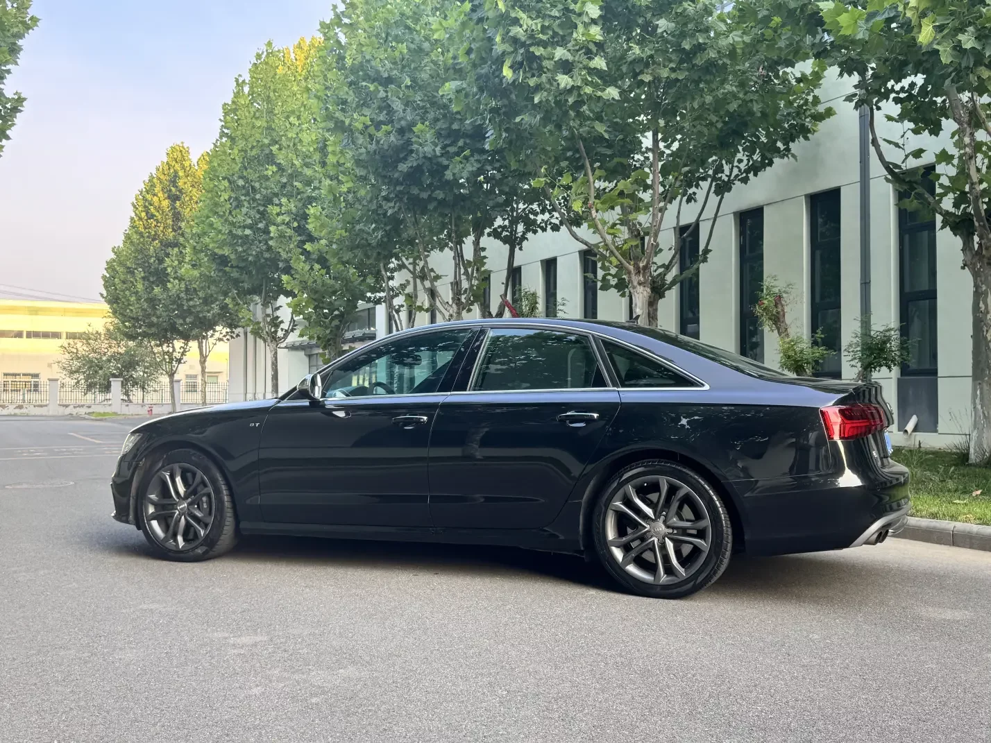 Audi S6