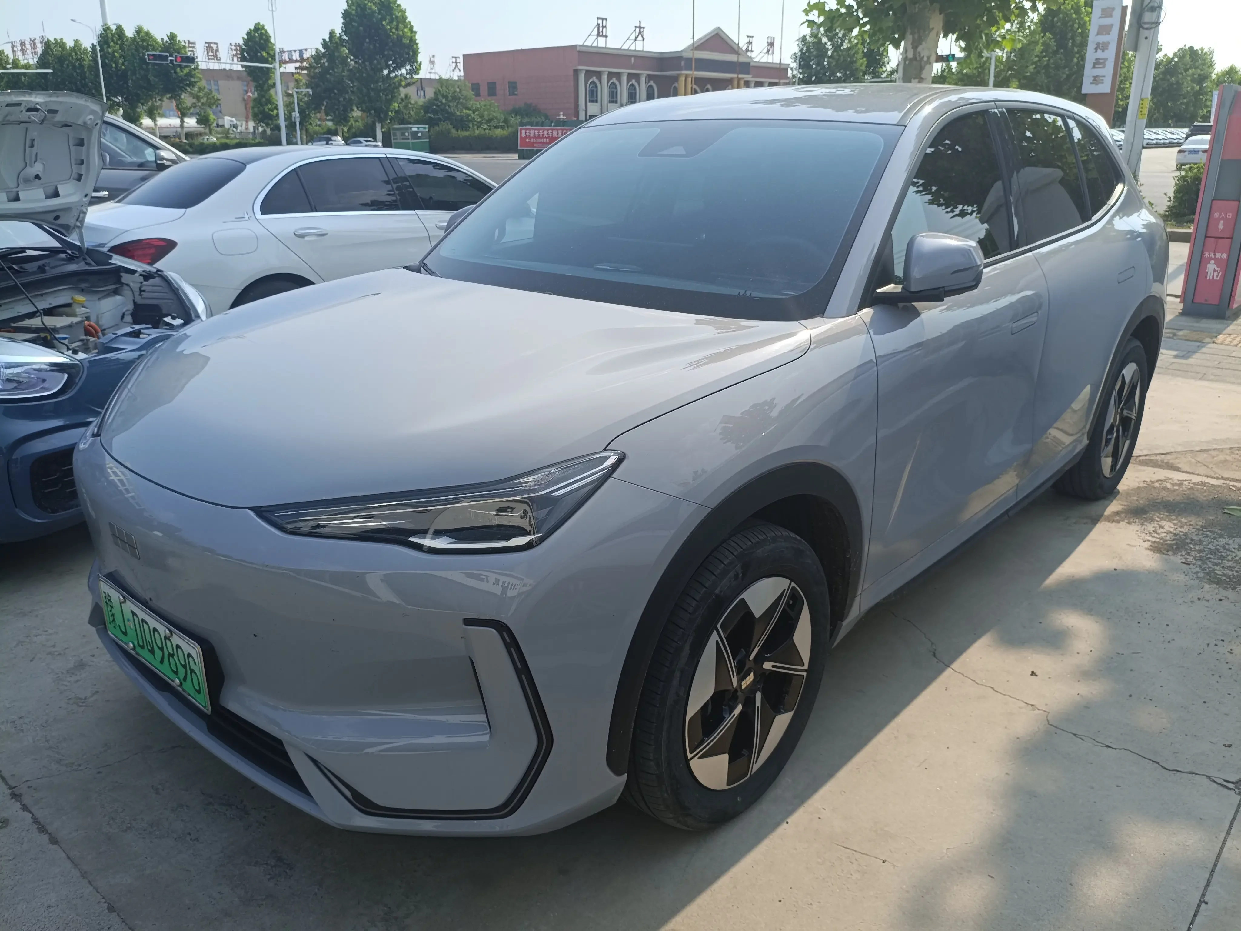 Geely Galaxy E5