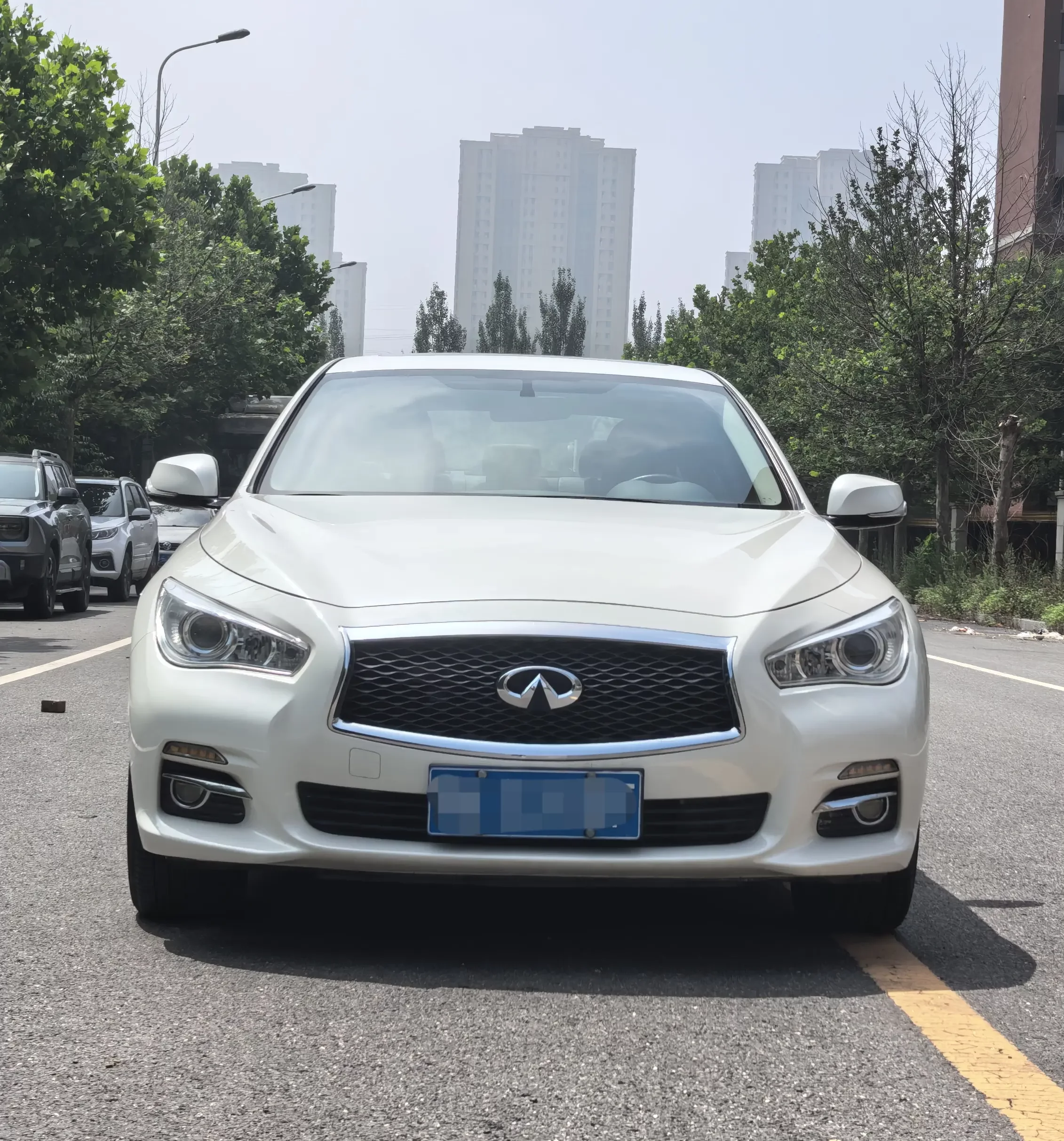 Infiniti Q50L  из Китая