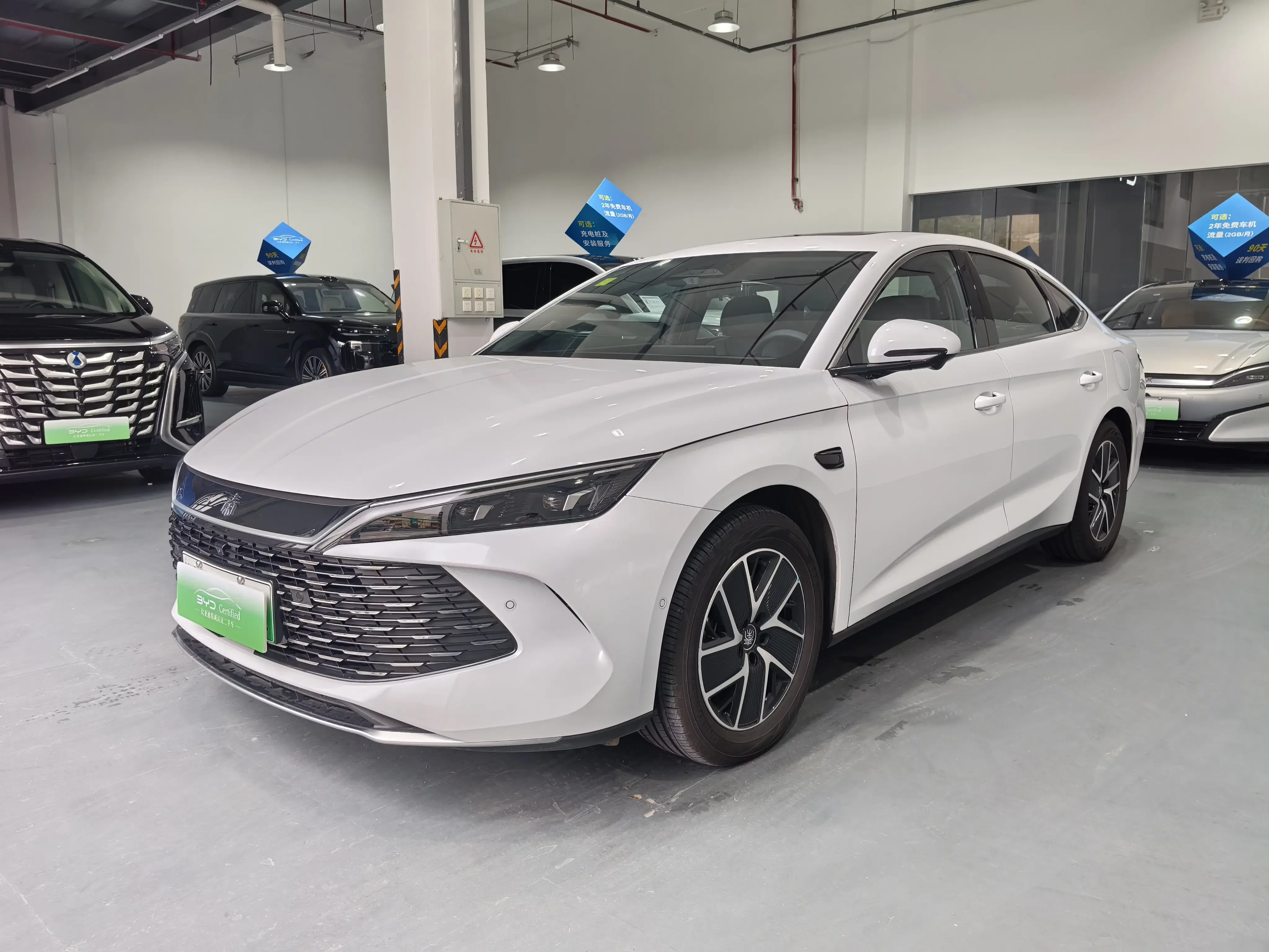 BYD Qin L DM
