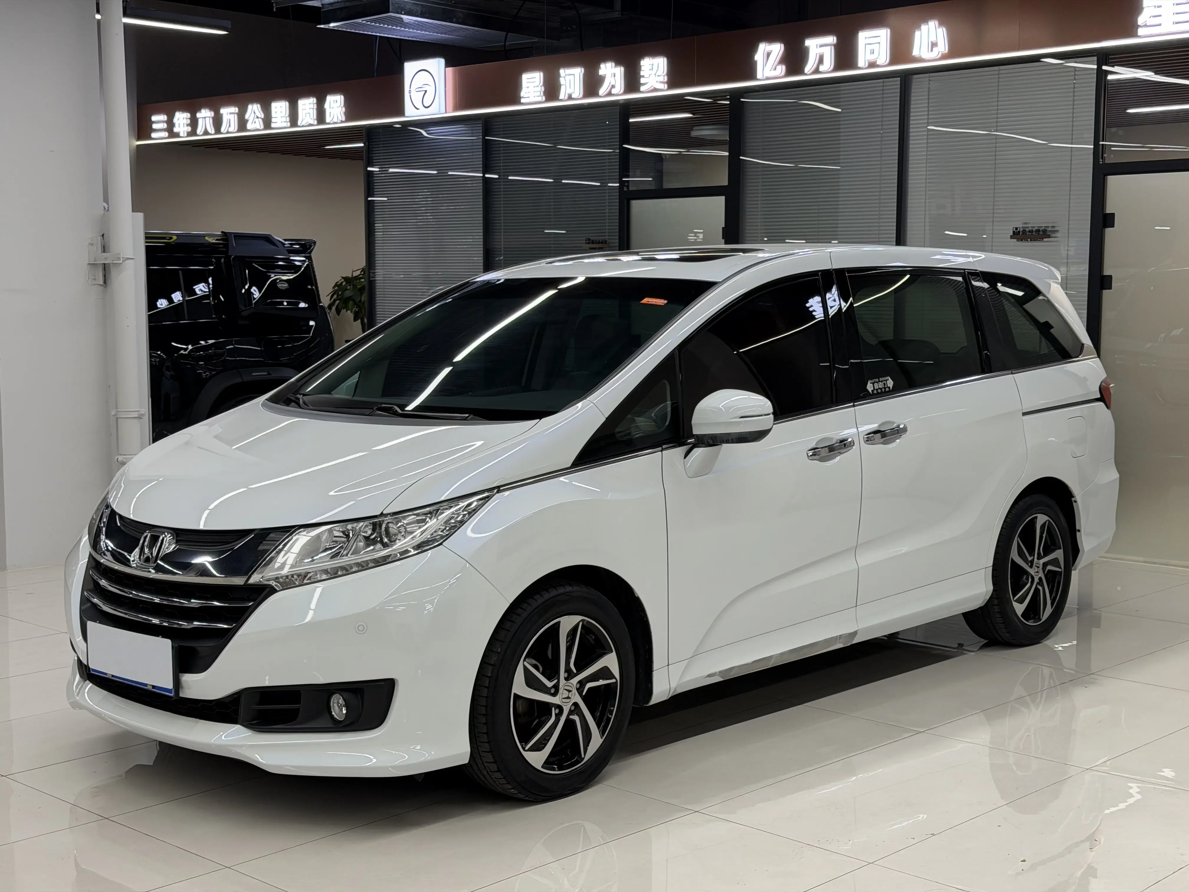Honda Odyssey  из Китая