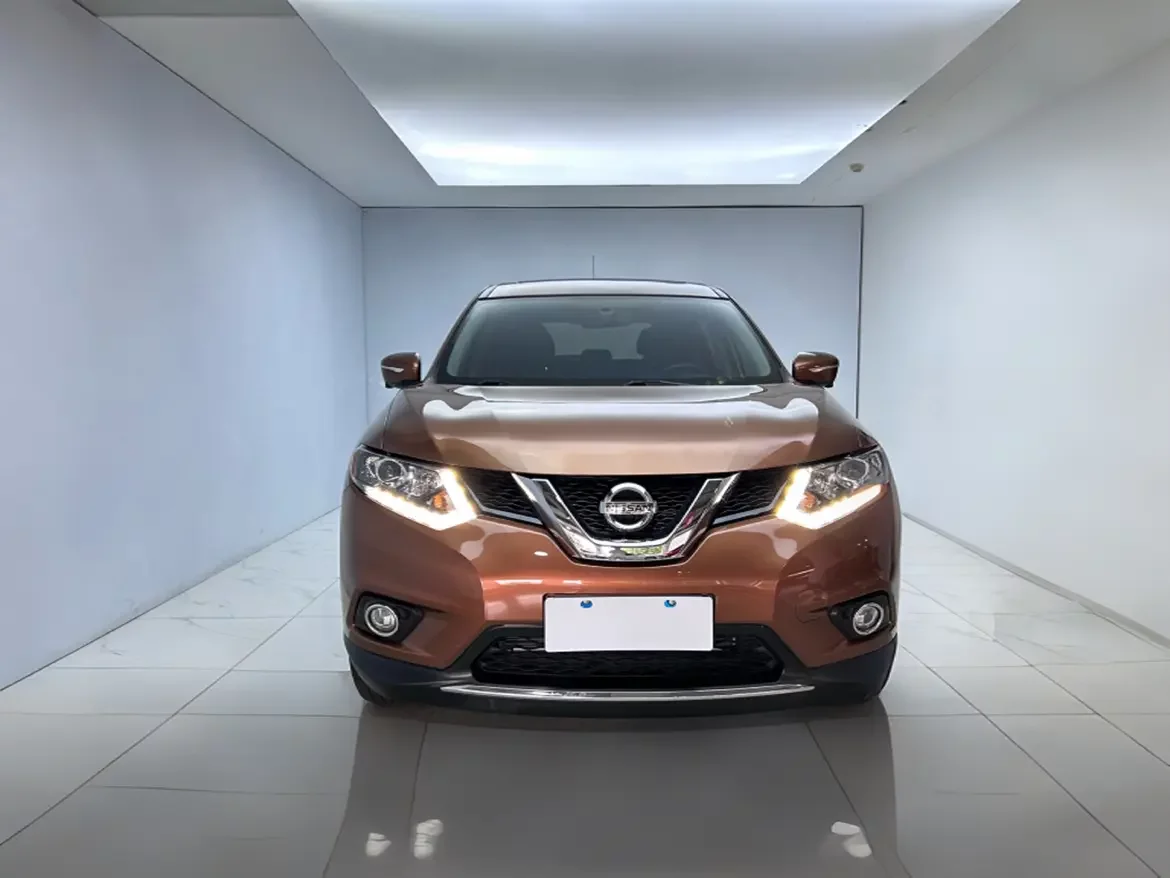 Nissan X-Trail (Qijun)  из Китая
