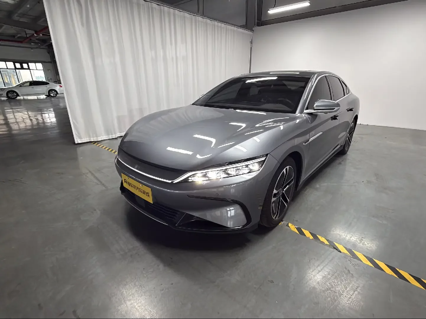BYD Han EV