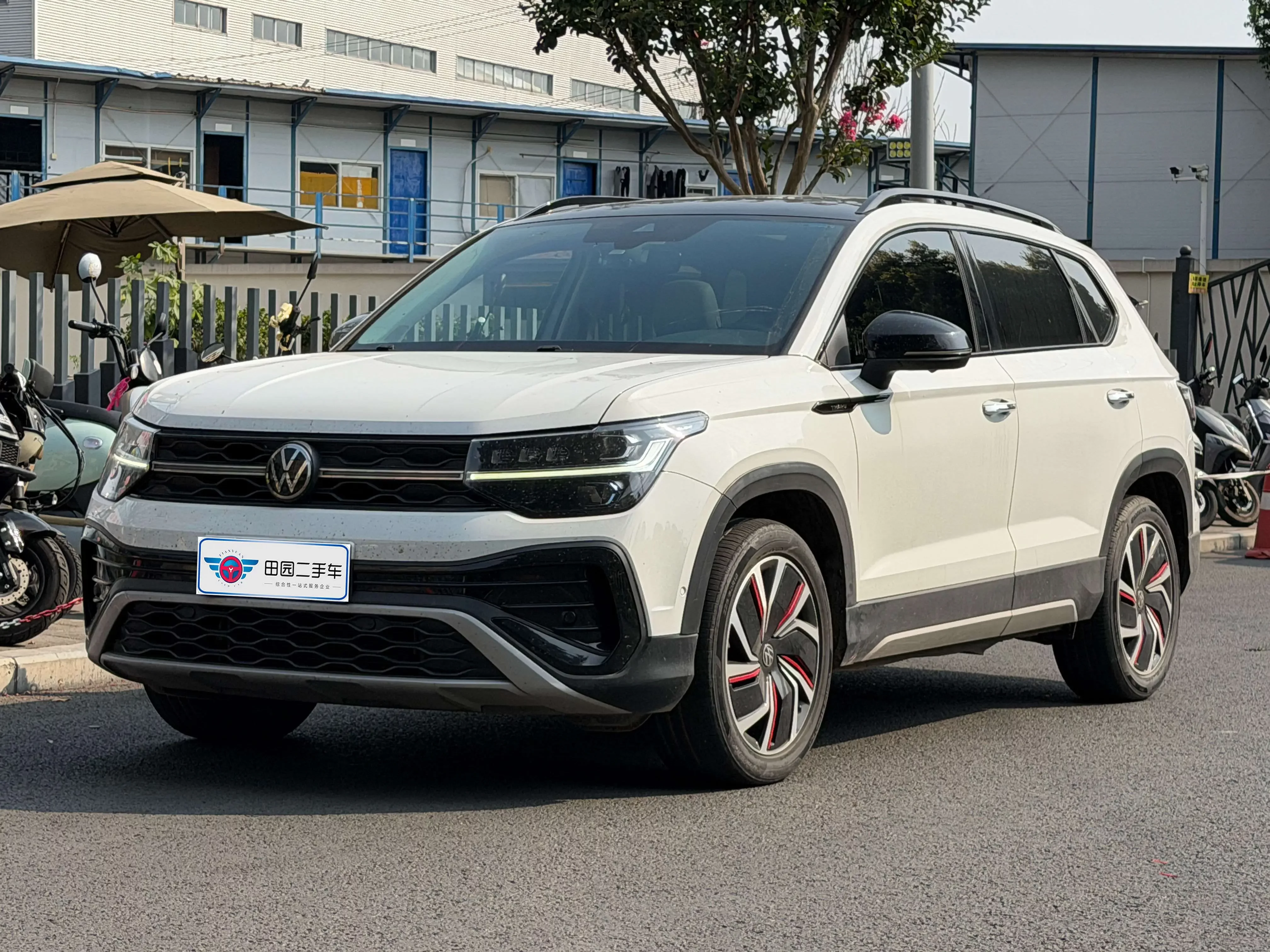 Volkswagen Tharu