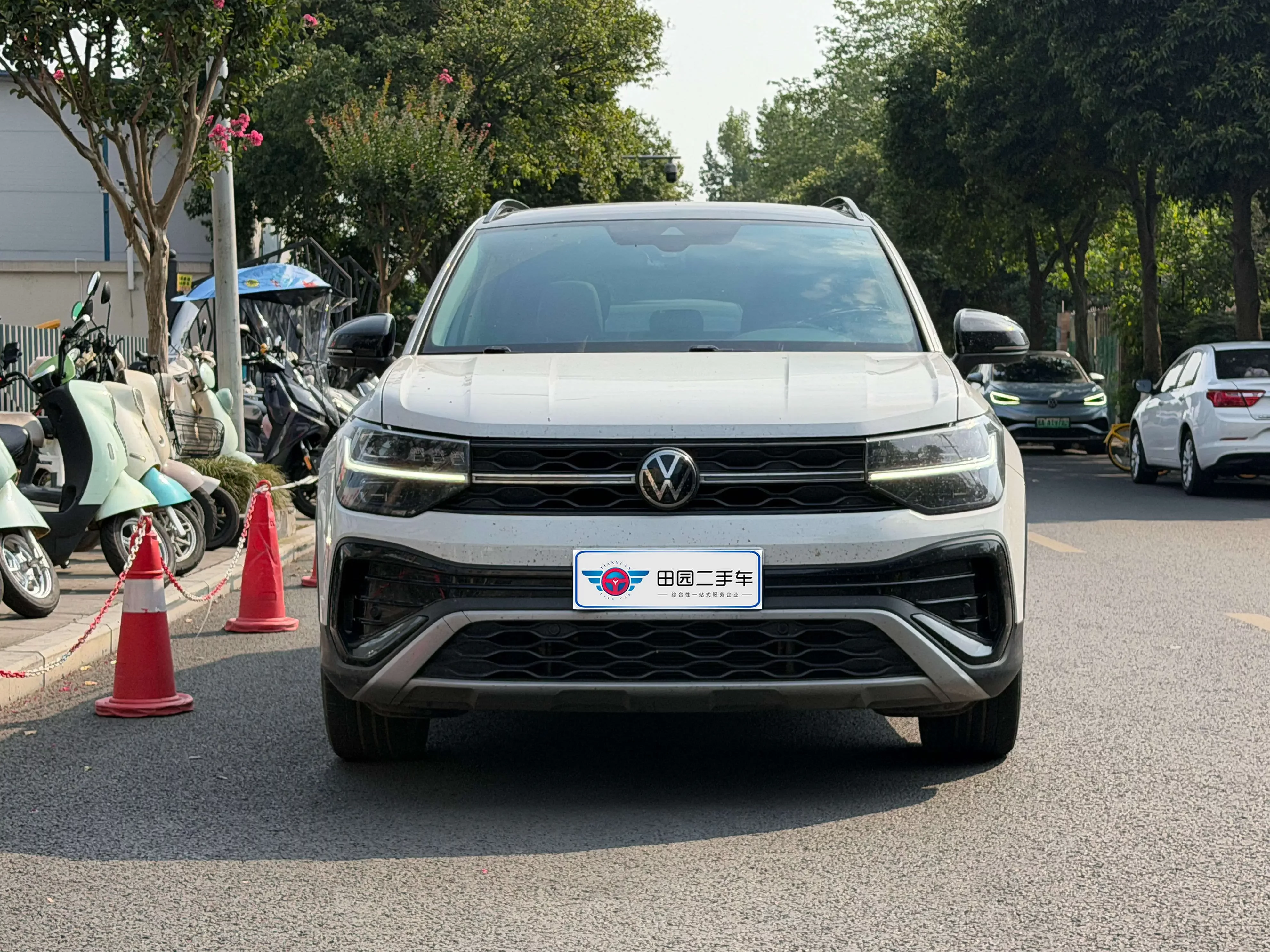Volkswagen Tharu