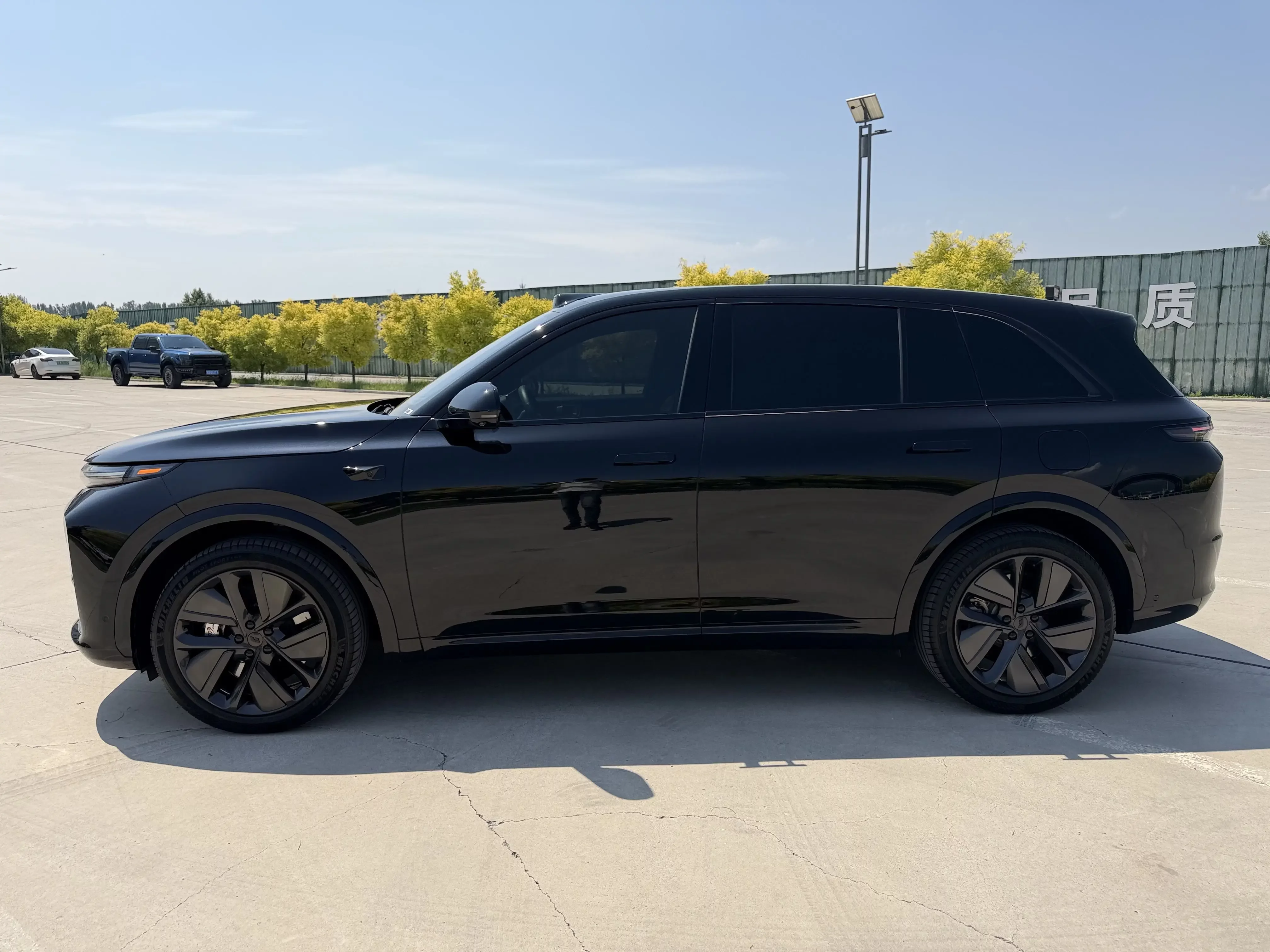 Lixiang L7