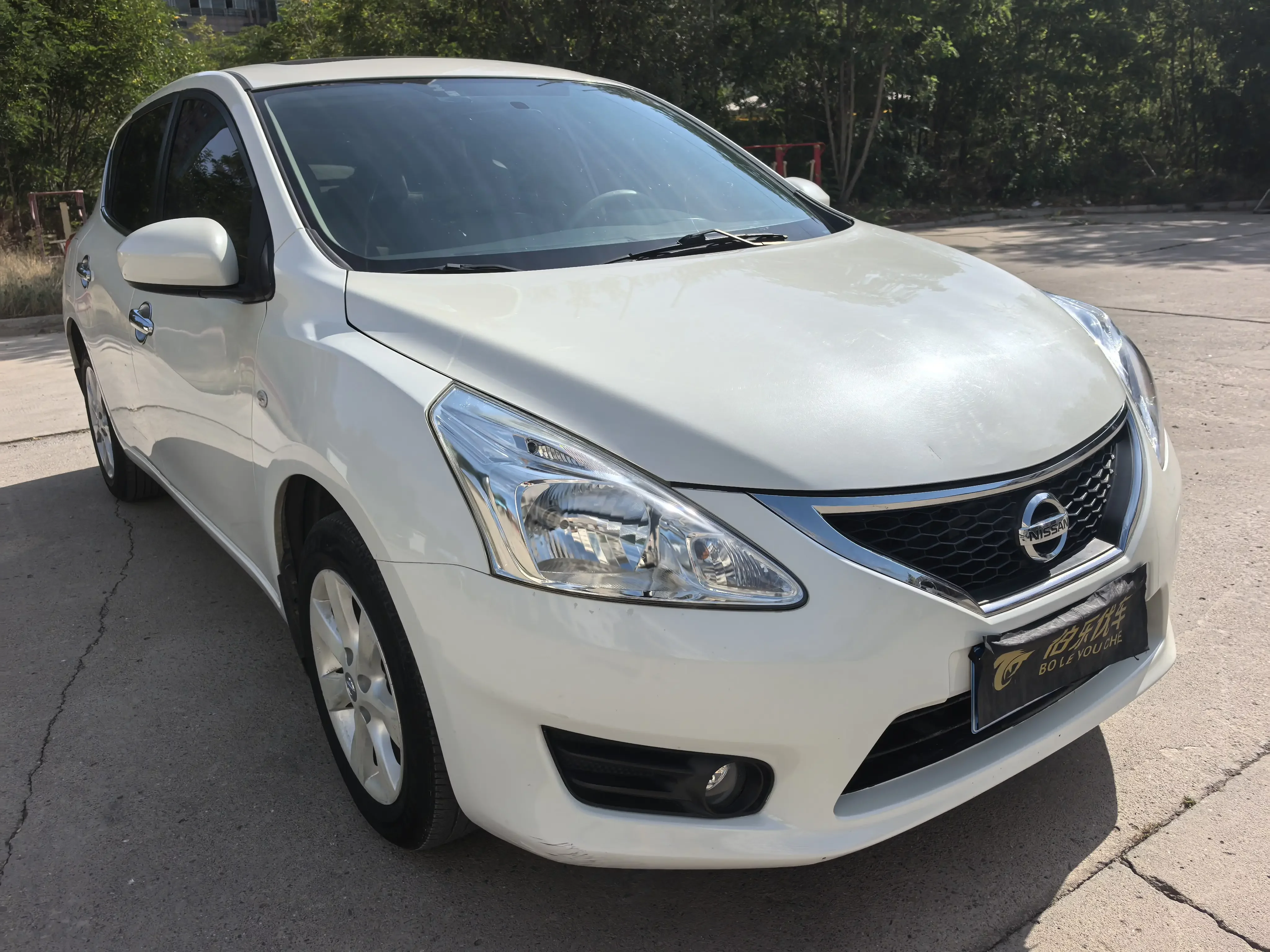 Nissan Tiida