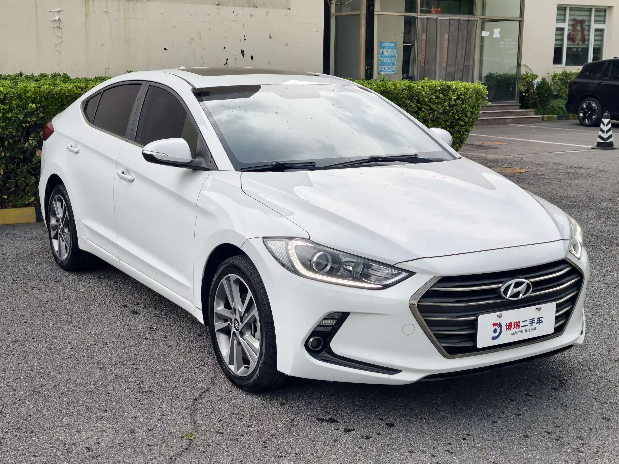Hyundai lead