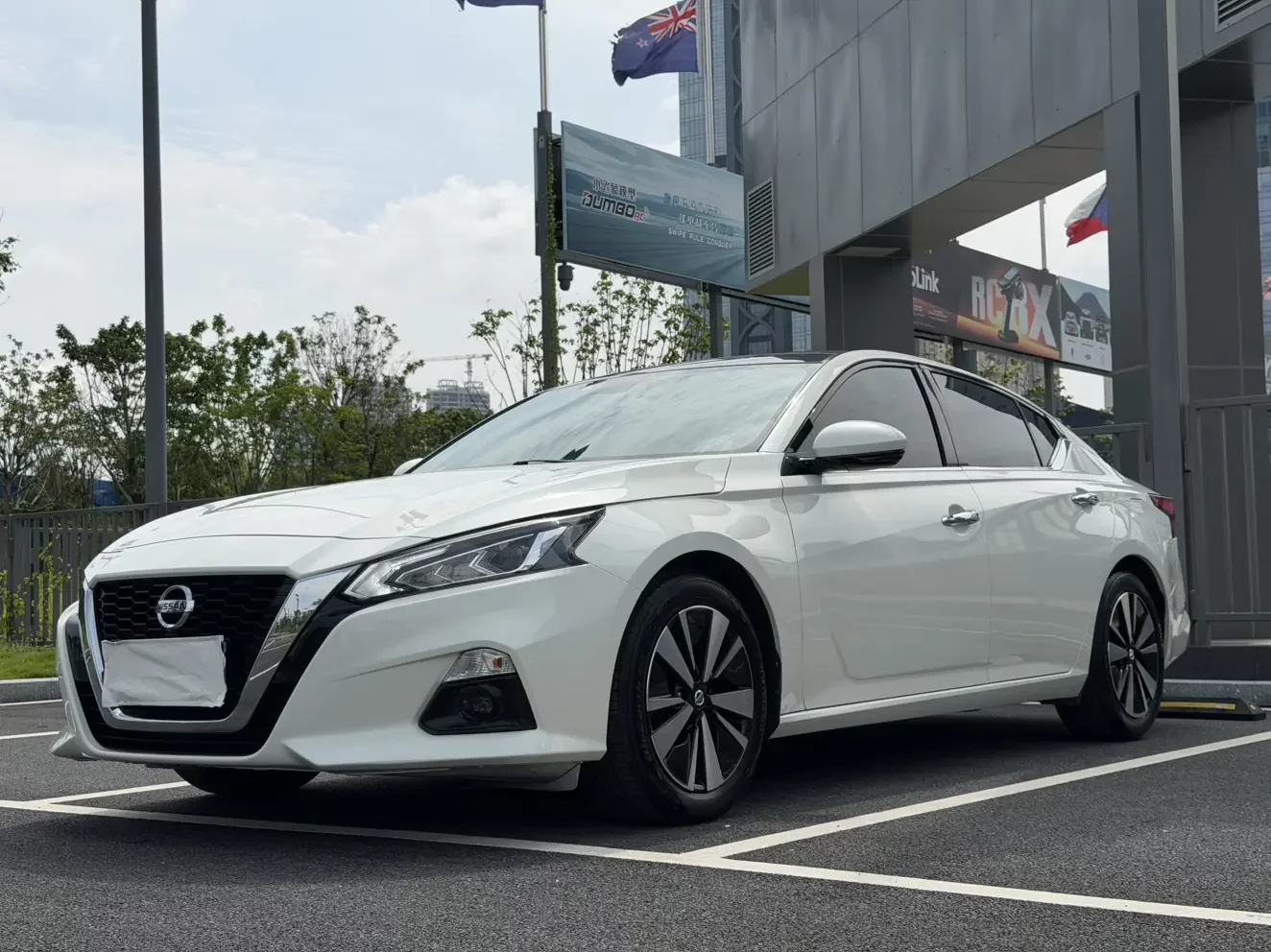 Nissan Altima