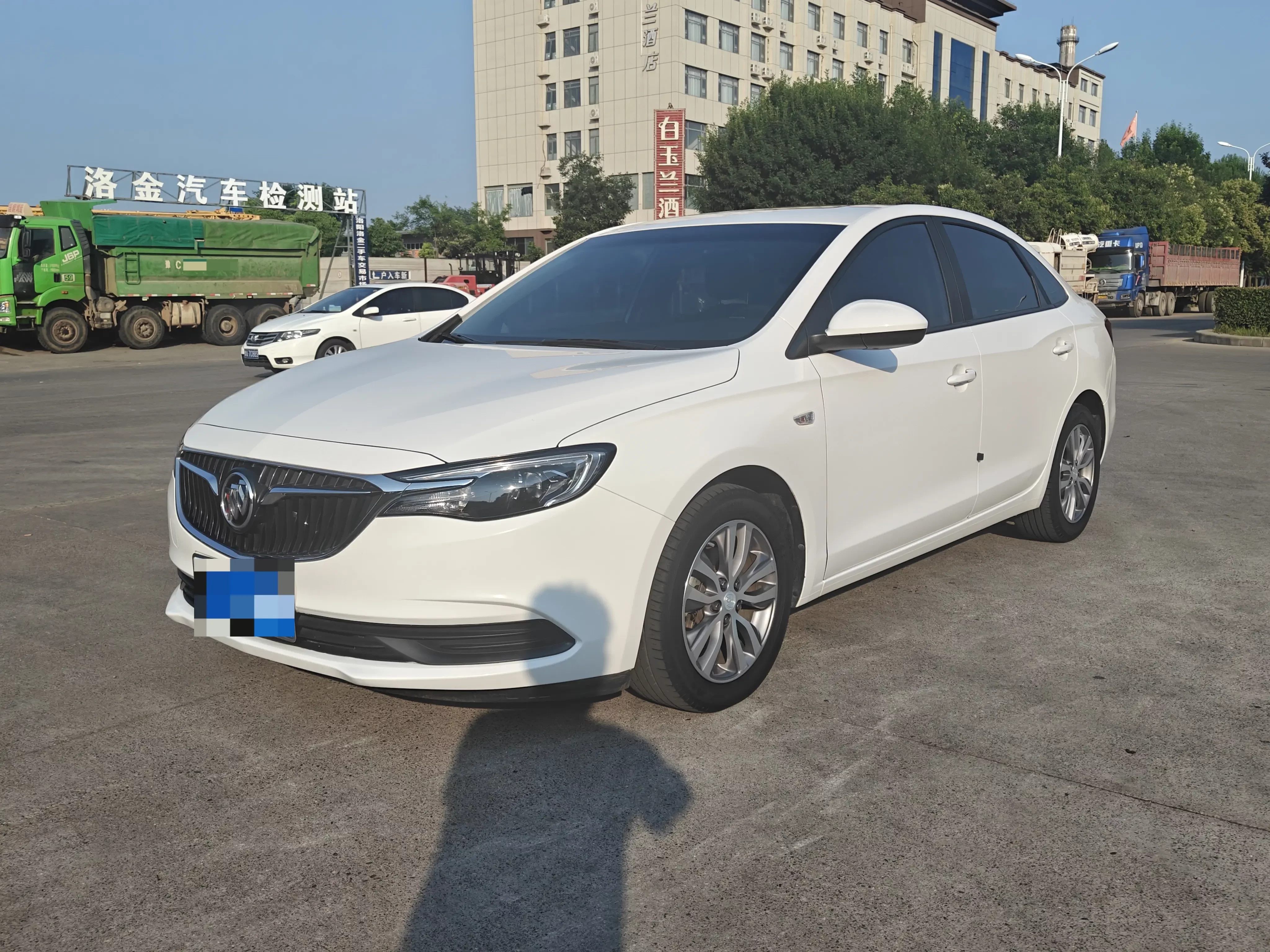 Buick Yinglang
