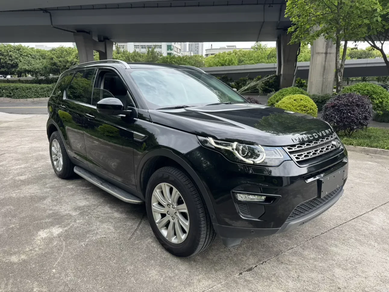 Land Rover Discover the magic