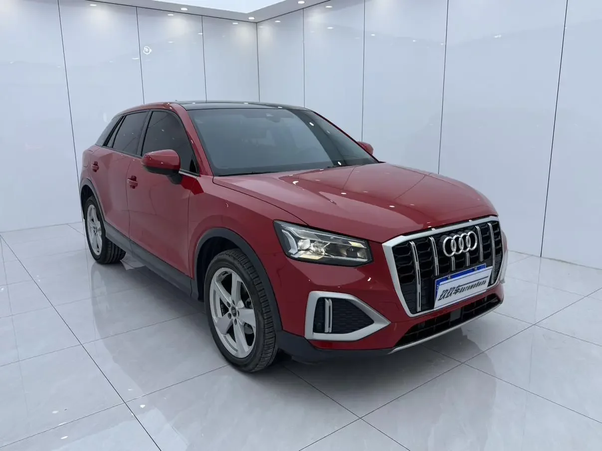 Audi Q2L