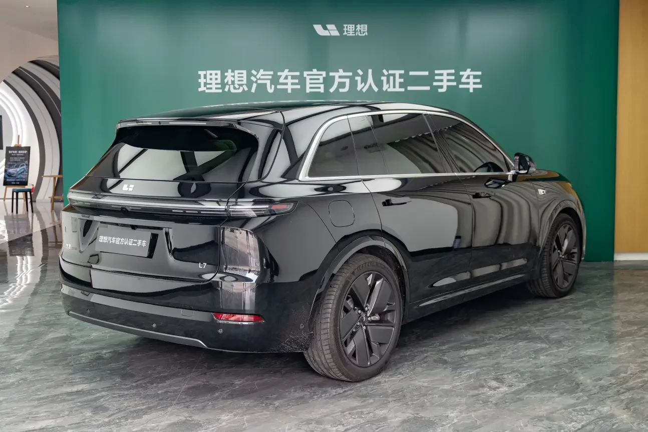 Lixiang L7