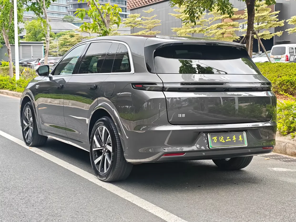 Lixiang L7